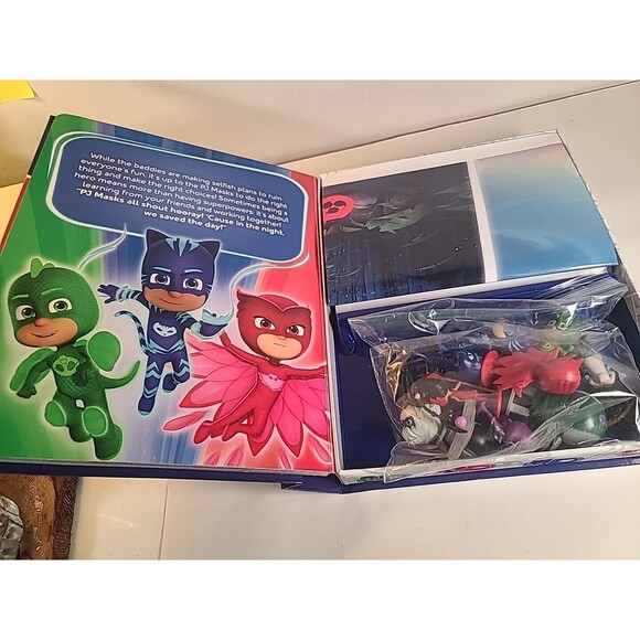 COMPLETE PJ Masks My Busy Book Figurines, And Playmat - Picture 4 of 6